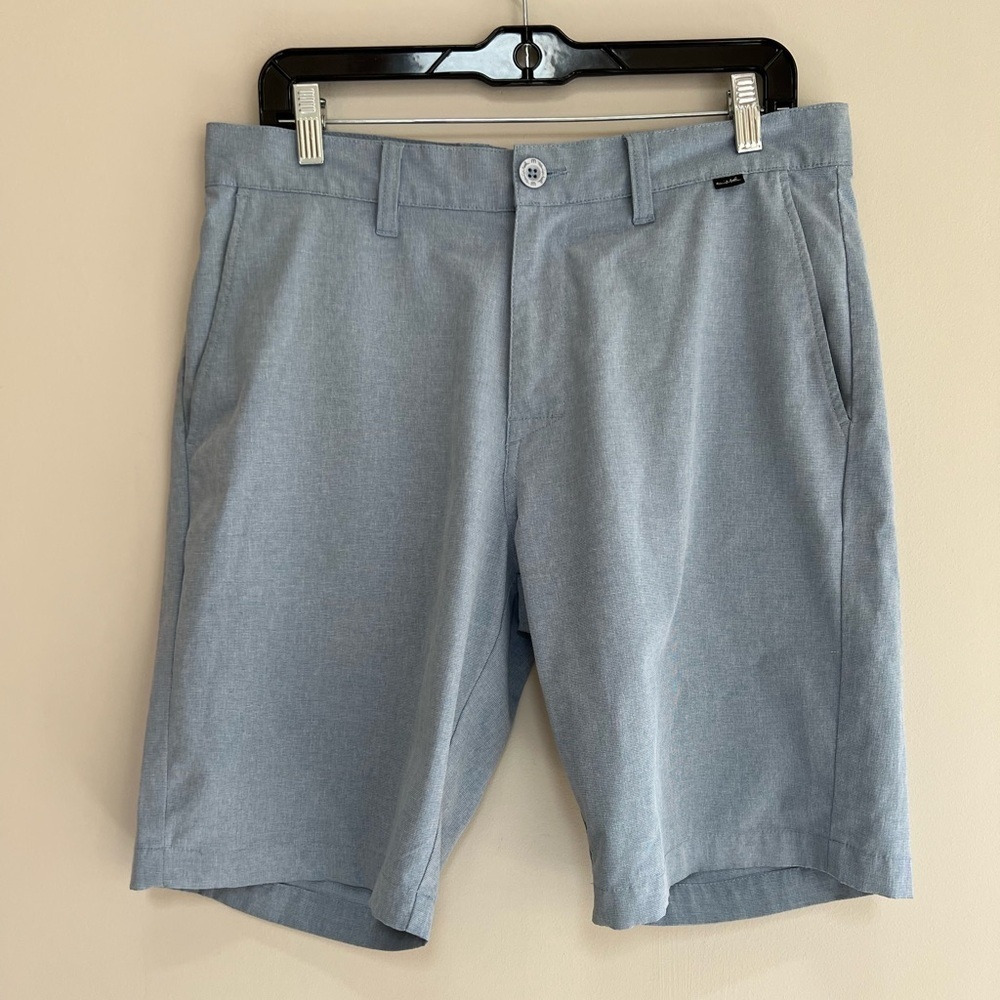 Travis Mathew ‘Beck’ 10” Men's Performance Golf Shorts in Blue, size 32